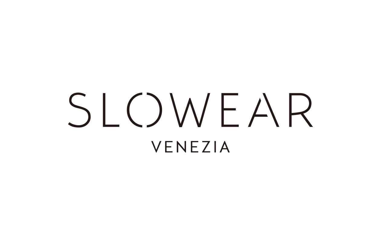 SLOWEARのロゴ